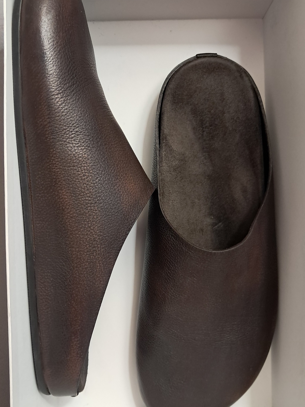Banana Republic Men's Leather Clogs